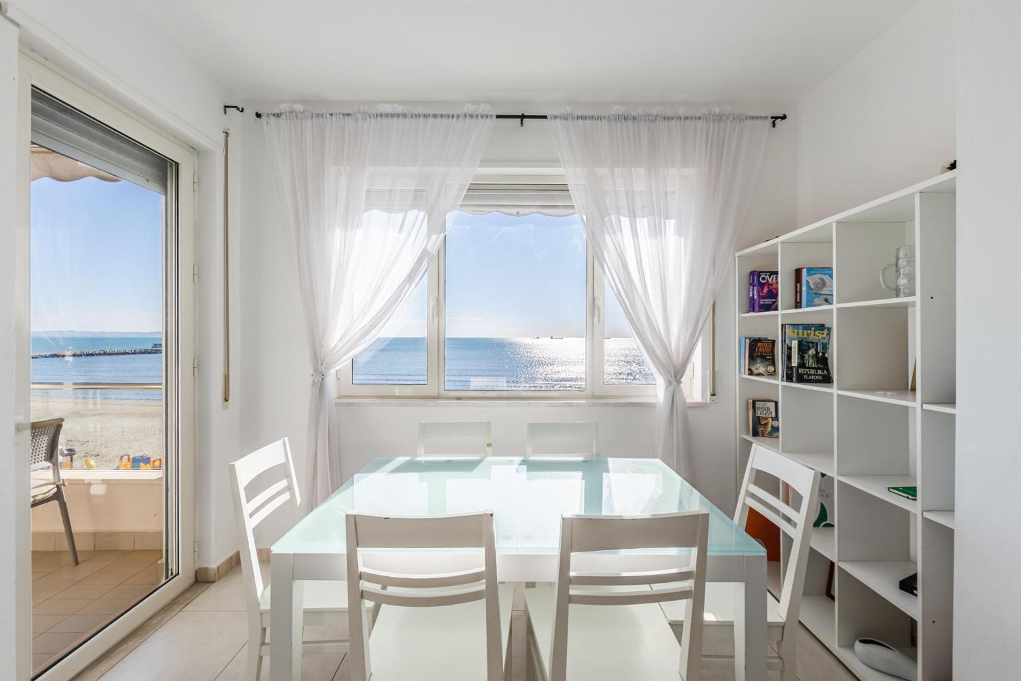 The Beachfront Apartment Durrës Exterior foto