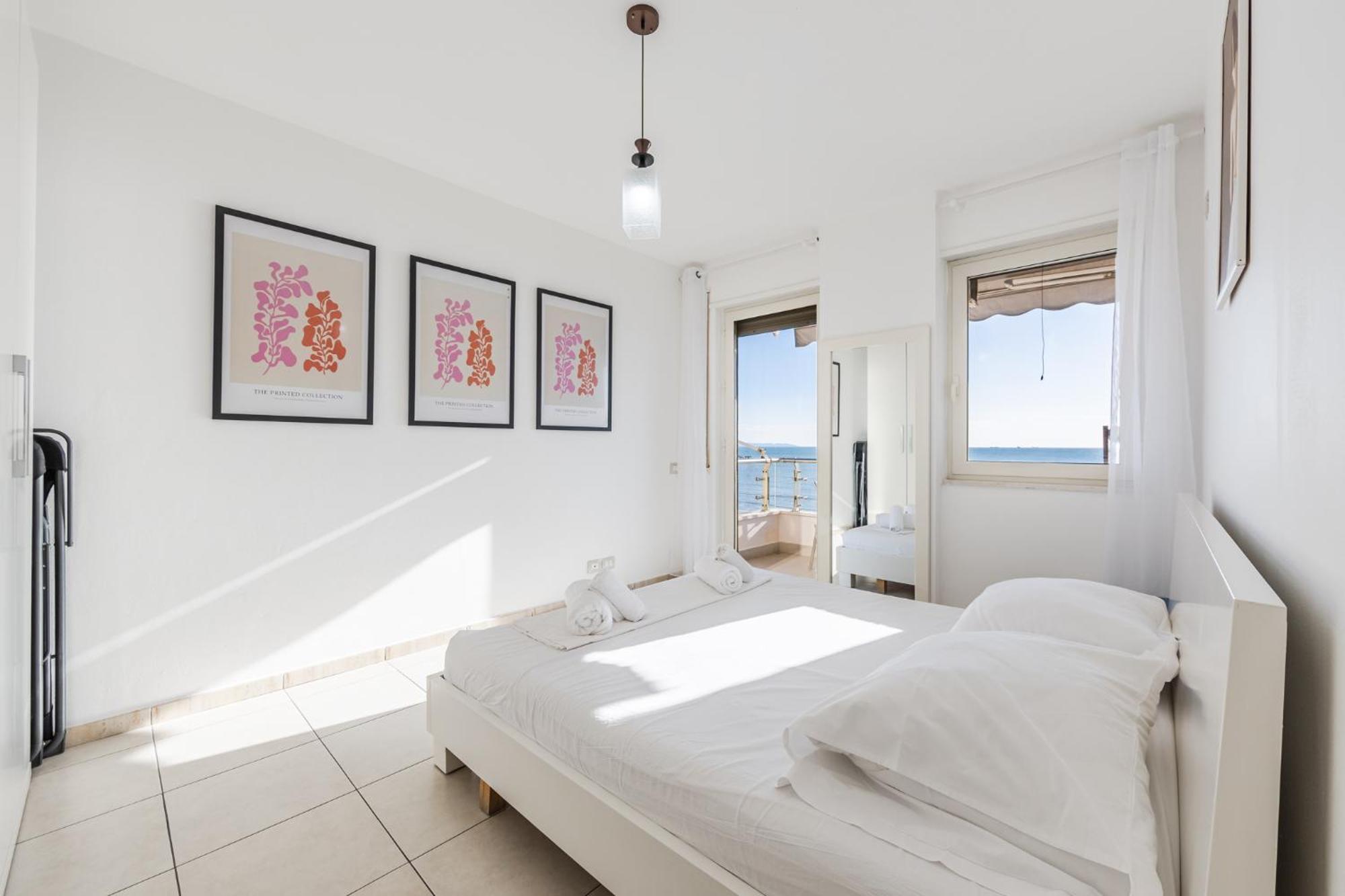The Beachfront Apartment Durrës Exterior foto